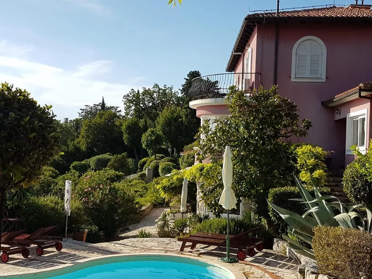 Apartments Villa Dora Kraljevica