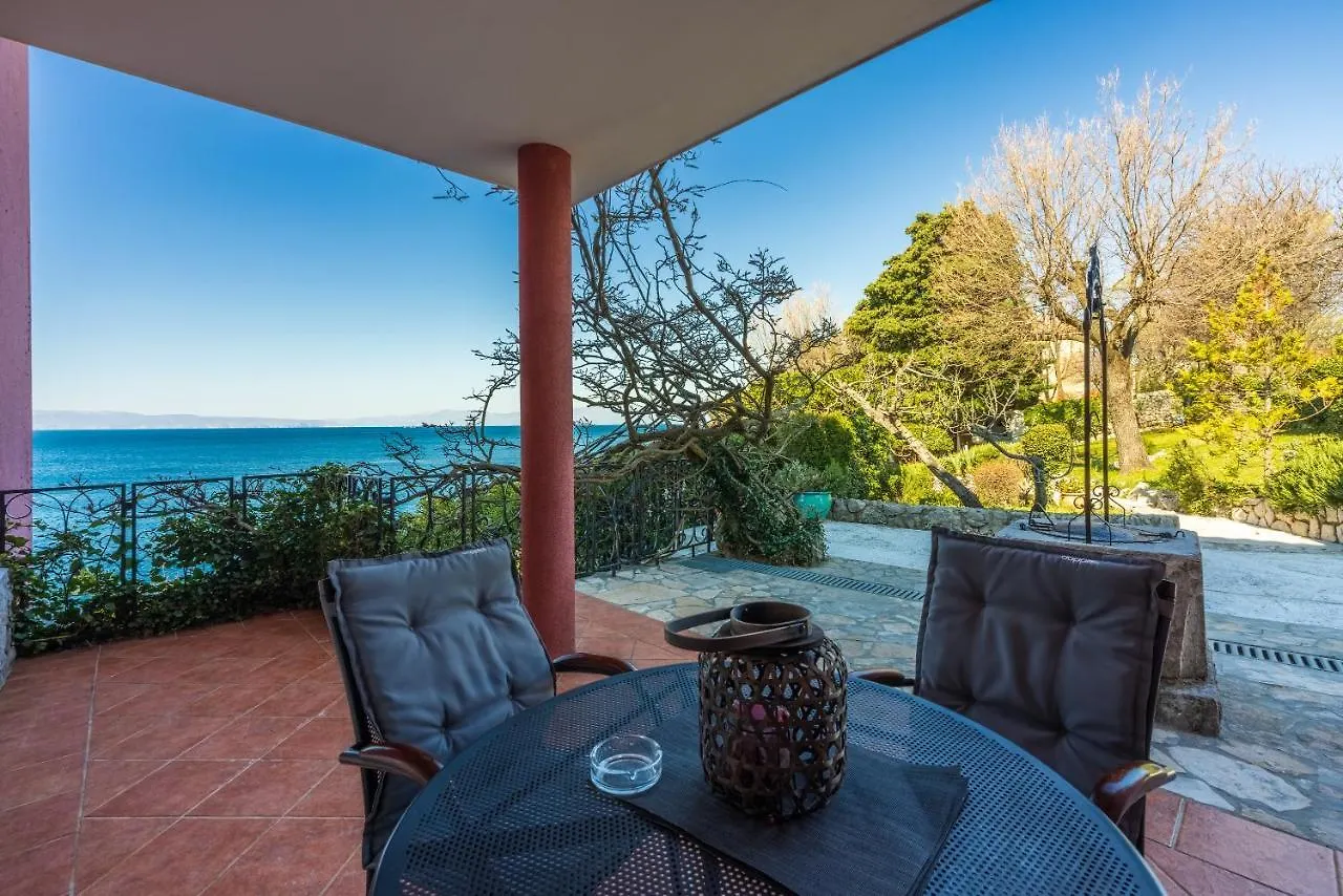 Apartments Villa Dora Kraljevica