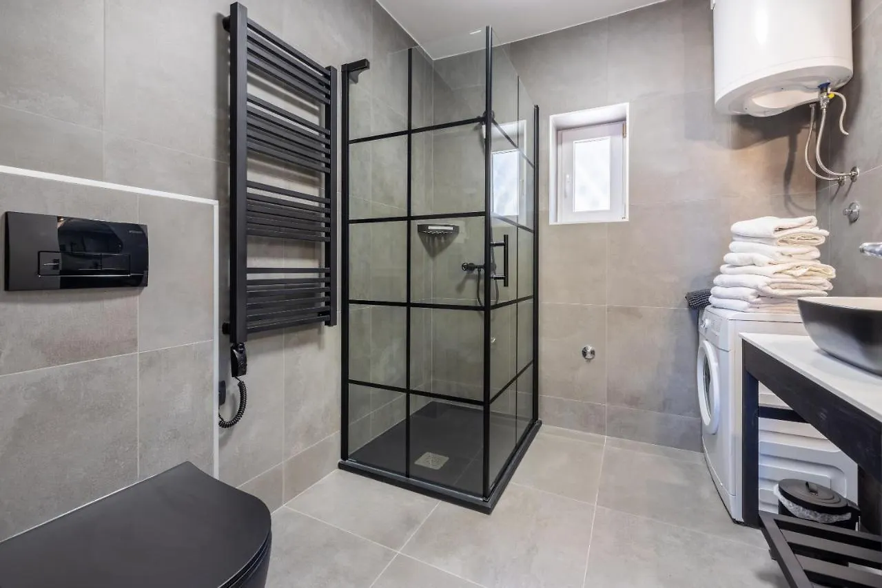 Apartments Villa Dora Kraljevica