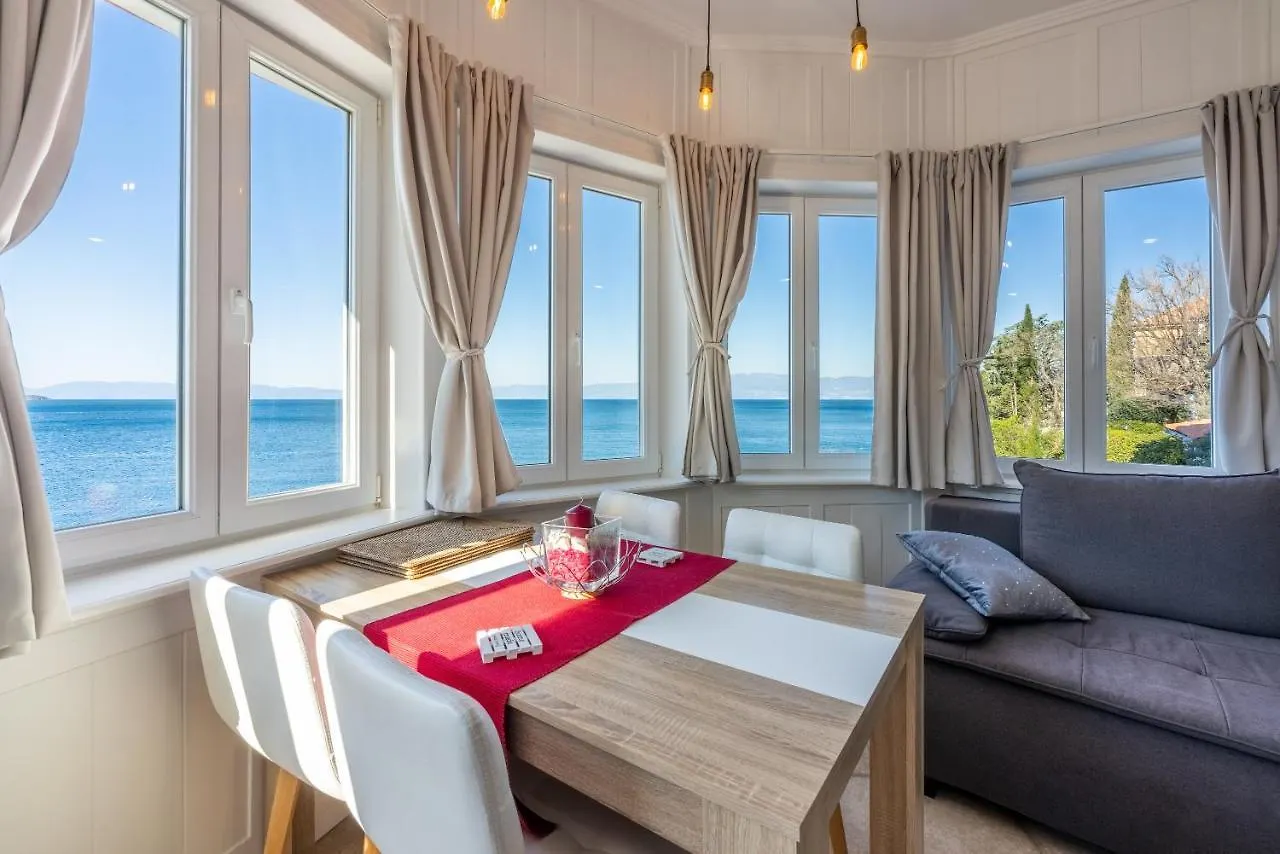 Apartments Villa Dora Kraljevica Croatia