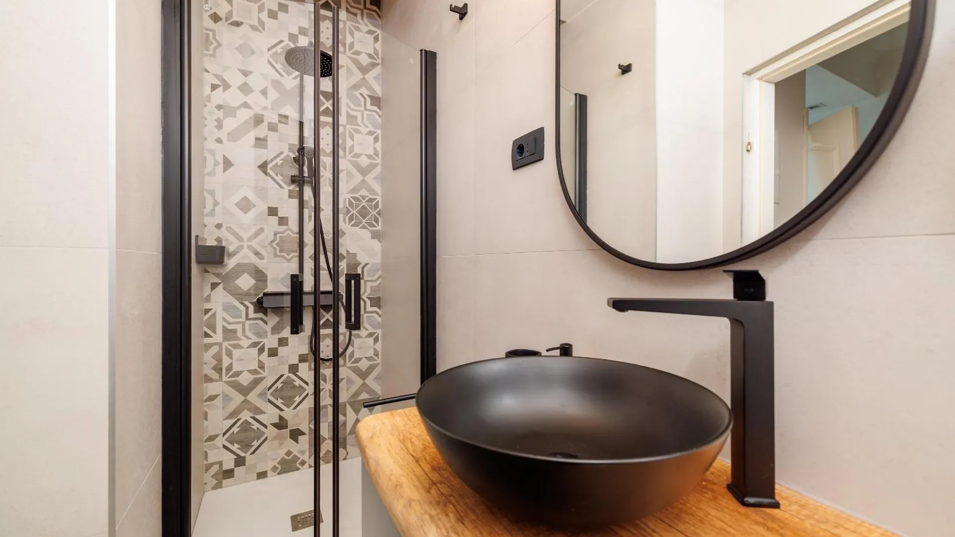 Apartments Villa Dora 클랄제비카